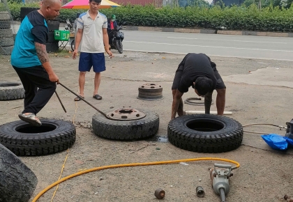 🛞 Có Nên Tự Vá Lốp Ô Tô Tại Nhà? Ưu Nhược Điểm & Lời Khuyên Từ Chuyên Gia