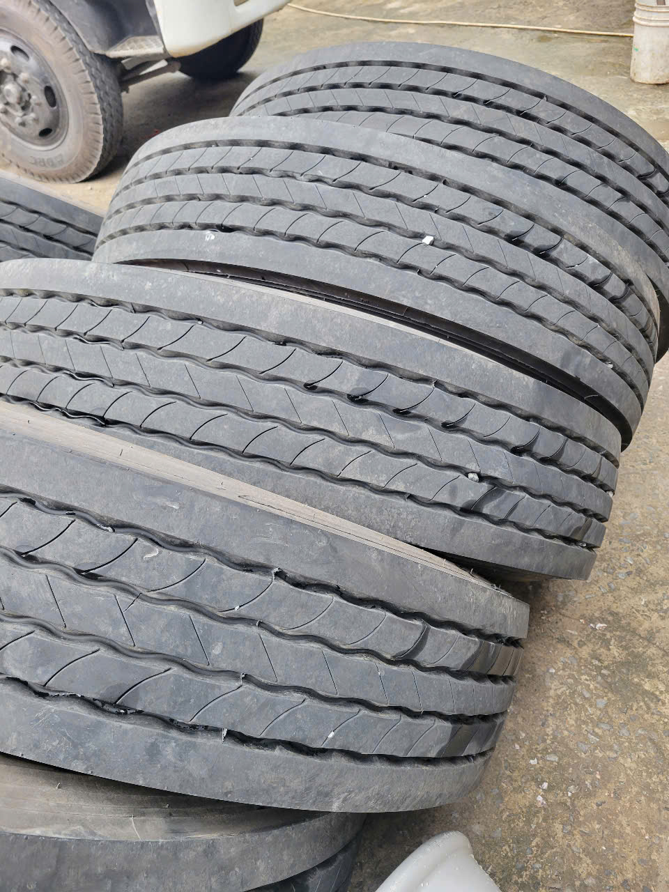 Dịch Vụ Vá Vỏ Xe Lưu Động Huyện Bàu Bàng – Hỗ Trợ Nhanh 24/7